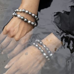 MANA  Elastic Pearl Bracelet